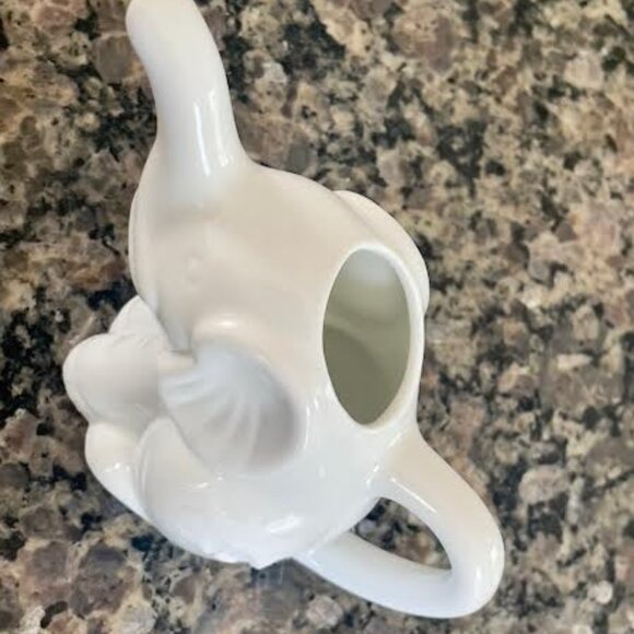 Set of Tea ware  White Elephant Porcelain Teapot, Sugar Bowl and Creamer Jug - Picture 4 of 12